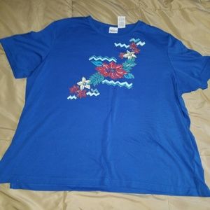 Woman's size 22/24 shirt